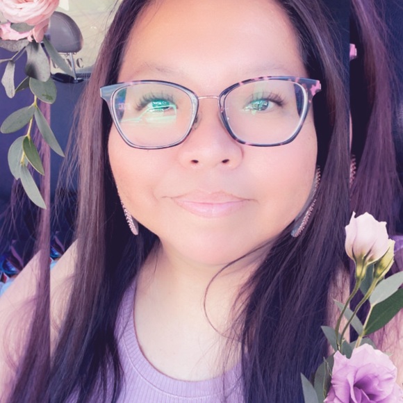 Meet your Posher, Shawna - Picture 1 of 1